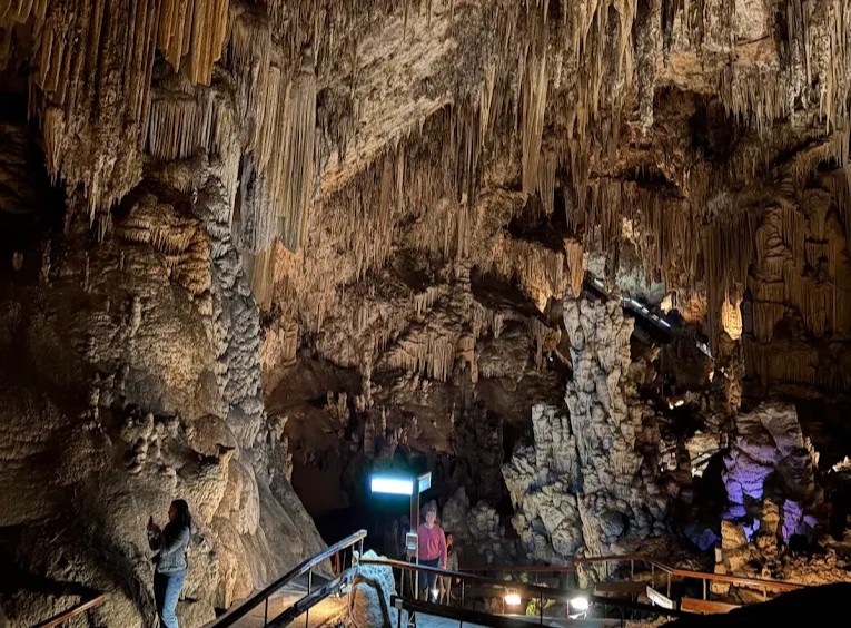 nerja-museu-cuevas.jpg