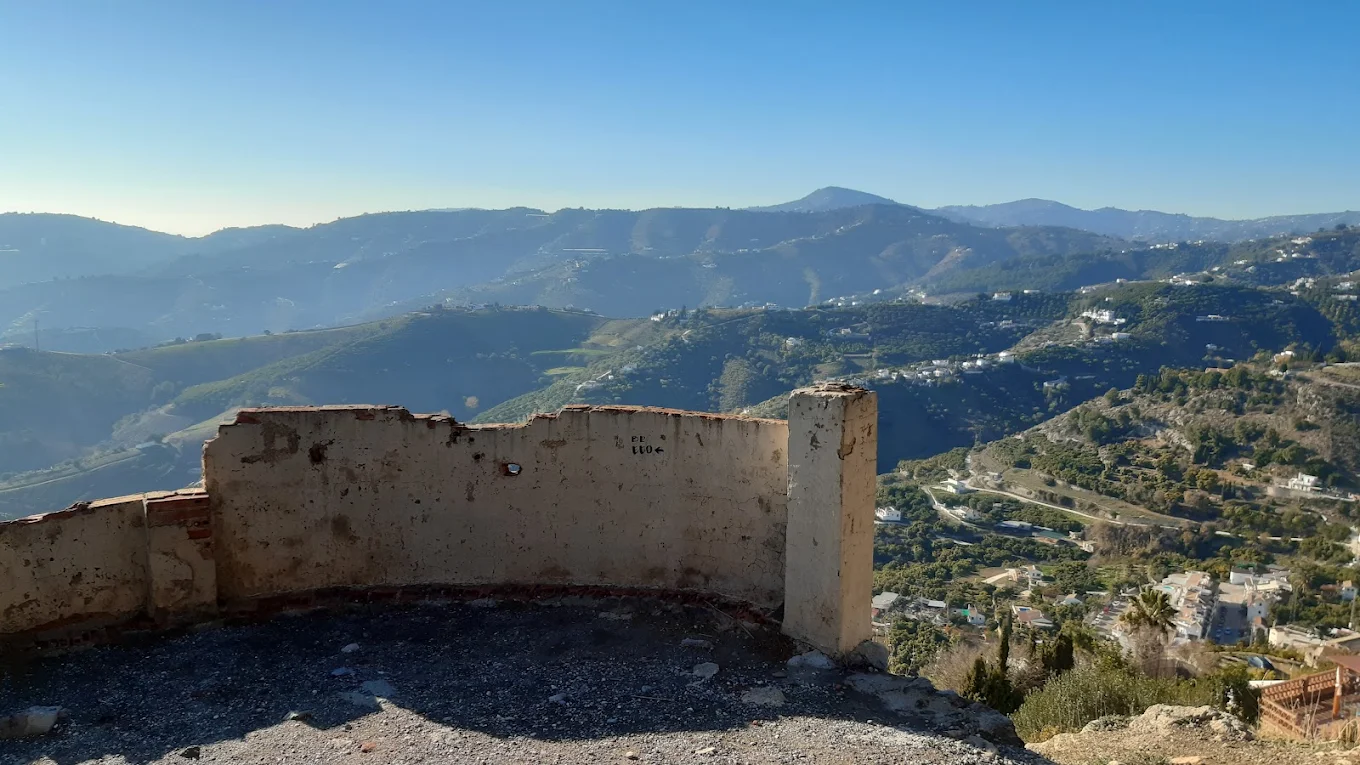 Lizar Castle frigiliana ruinas